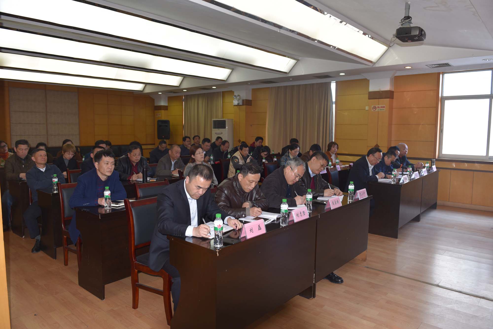 市政公用集團領導到江西長運宣布任命決定： 王曉被任命為股份公司黨委委員、黨委書記，推薦為董事、董事長（法定代表人）