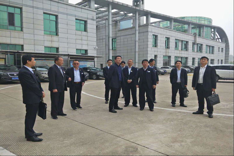 江西長運黨委書記、董事長王曉赴吉安調研