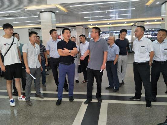 王曉視察青山、徐坊客運(yùn)站改造工程進(jìn)展情況