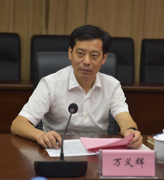 市政公用集團黨委副書記、總經(jīng)理萬義輝調(diào)研江西長運