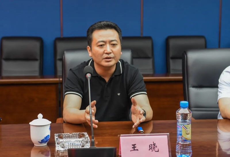 江西長運(yùn)與南昌市工傷和職工失業(yè)保險(xiǎn)服務(wù)中心召開“彰顯省會(huì)擔(dān)當(dāng)，我們怎么干”企業(yè)研討專題會(huì)