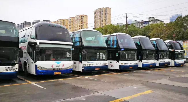 都市城際公交八項舉措 確?！半p節(jié)”運輸平穩(wěn)