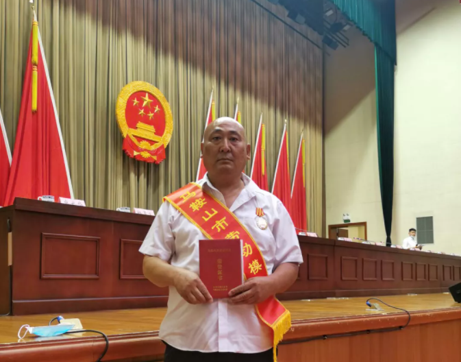 馬鞍山長客駕駛員及班組獲得市勞動(dòng)模范、先進(jìn)集體榮譽(yù)