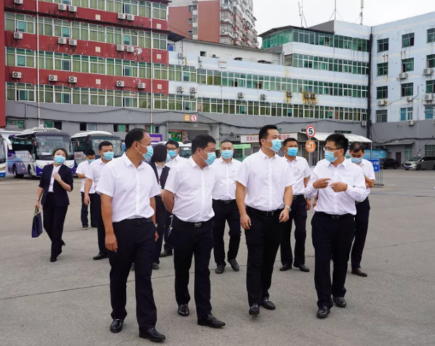 王曉一行督導(dǎo)鷹潭長運(yùn)、鷹潭公交生產(chǎn)運(yùn)營及安全生產(chǎn)工作