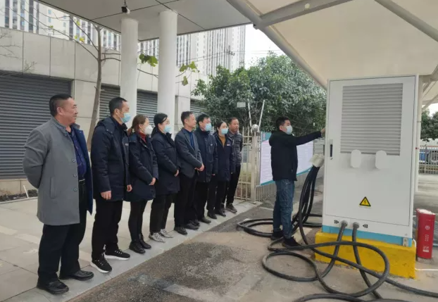 上饒汽運(yùn)汽車東站開展充電樁業(yè)務(wù)知識(shí)培訓(xùn)