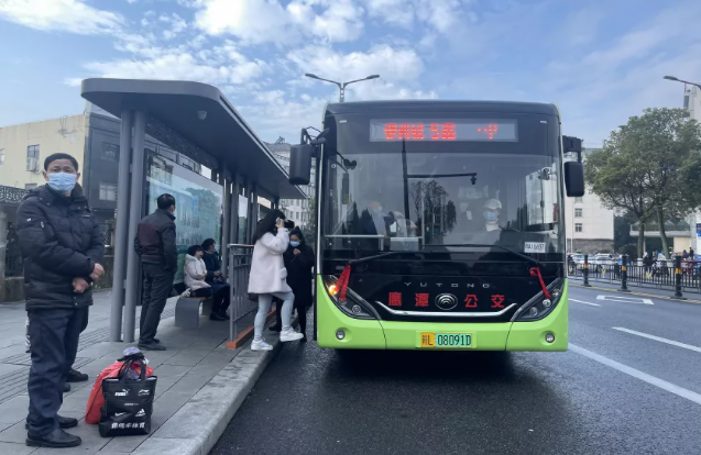 春運動態(tài) || 鷹潭公交：新車迎春運 新年新征程