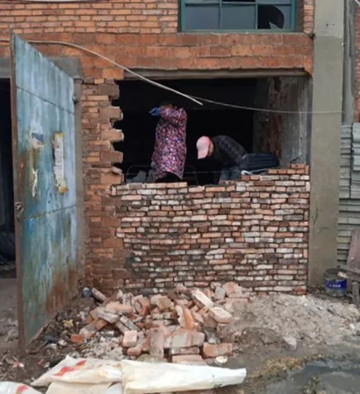 我為群眾辦實(shí)事 || 長運(yùn)物業(yè)：修繕倉庫墻體 消除安全隱患