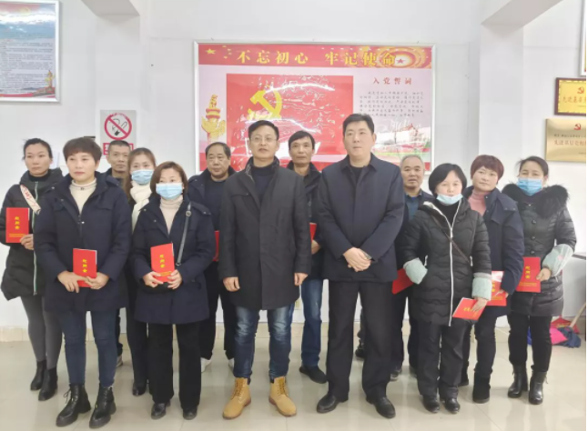 江西長(zhǎng)運(yùn)多家子公司開展慰問困難職工活動(dòng)（二）