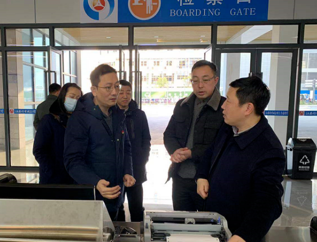 都市城際公交 市道路運(yùn)輸服務(wù)中心督導(dǎo)新洪大客運(yùn)驛站運(yùn)營工作