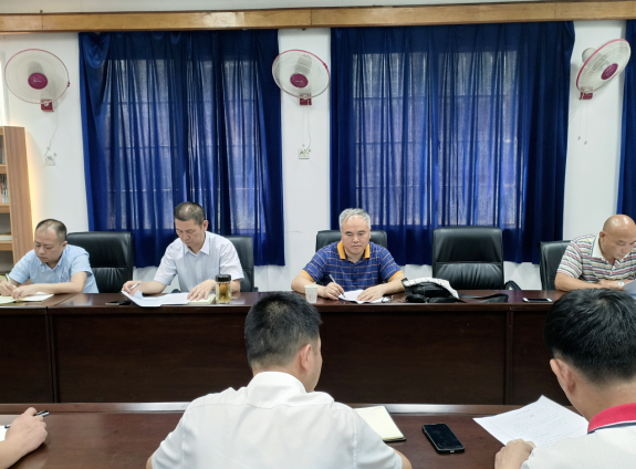 長鴻物業(yè)召開上半年工作總結會 戴豪贛出席并講話