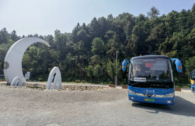 看過來，婺源公交旅游專線延伸至月亮灣景區(qū)啦！