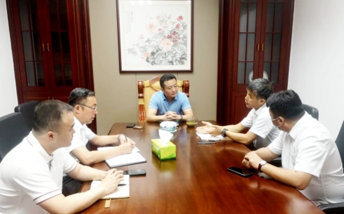 王曉主持江西長運(yùn)、南昌公交集團(tuán)疫情防控轉(zhuǎn)運(yùn)協(xié)調(diào)部署專題會