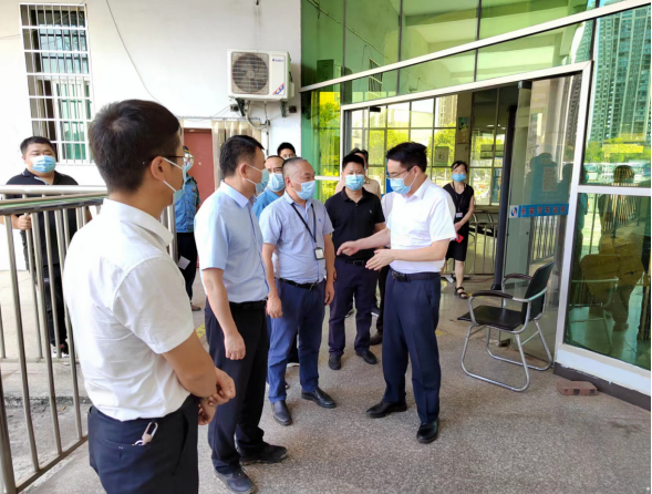 撫州長(zhǎng)運(yùn) 市委常委統(tǒng)戰(zhàn)部領(lǐng)導(dǎo)檢查樂(lè)安分公司疫情防控工作