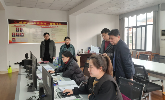 新余市治安支隊(duì)督導(dǎo)新余公交“兩會(huì)”期間安全生產(chǎn)、維穩(wěn)工作部署情況