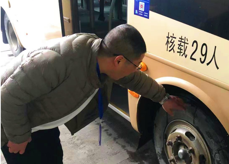 景德鎮(zhèn)長(zhǎng)運(yùn)客運(yùn)分公司全力以赴做好雨季安全保障工作