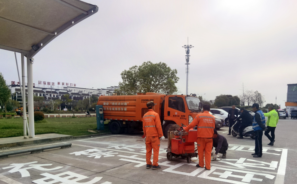 婺源公交:低碳減排資源共享 充電站“白+黑”對外營運(yùn)