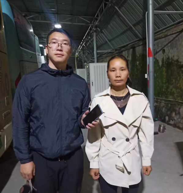 上饒汽運(yùn):緊急尋手機(jī) 物歸原主獲謝意