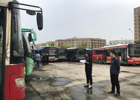 新余公交 對擬報廢公交車進(jìn)行摸底初評