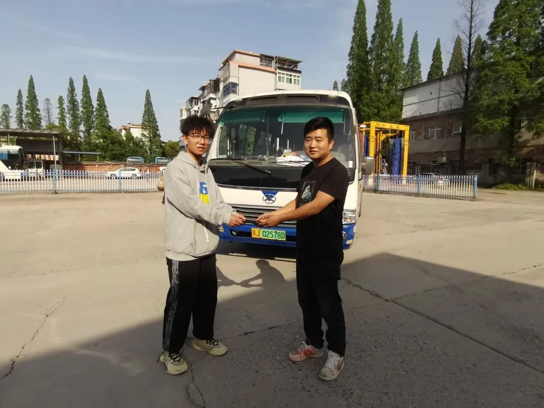 萍鄉(xiāng)長(zhǎng)運(yùn):“機(jī)”不可失!客車上遺失手機(jī) 工作人員找回獲感謝信