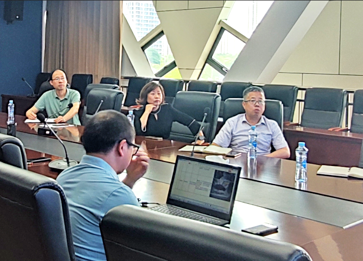 江西長(zhǎng)運(yùn)舉辦“排查車(chē)輛安全、預(yù)防車(chē)輛自燃“專(zhuān)題培訓(xùn)會(huì) 萬(wàn)建紅出席并講話