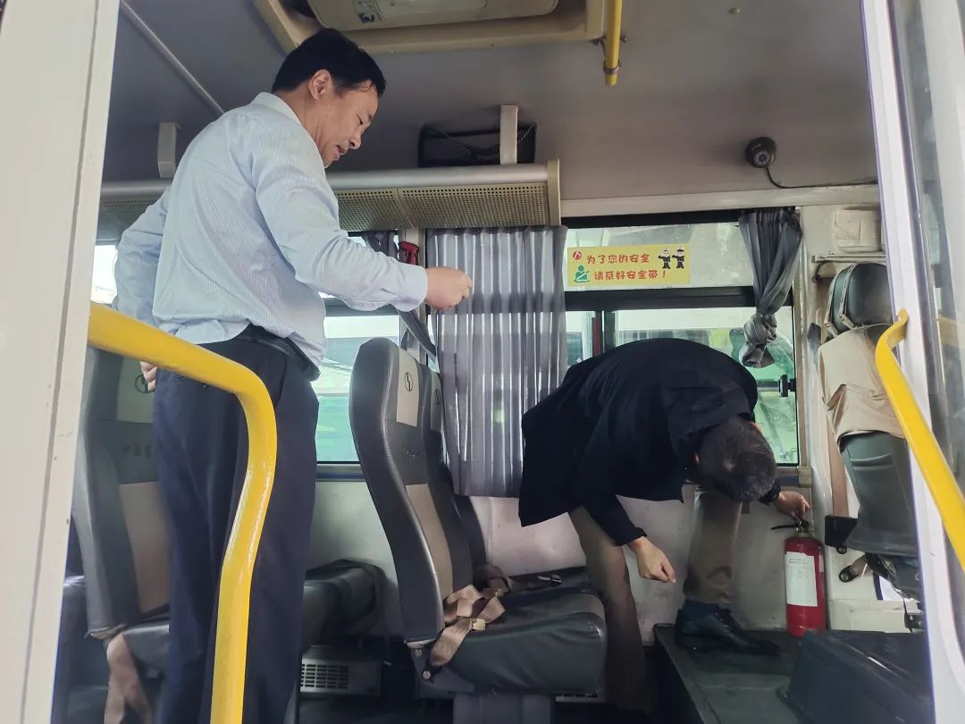 黃山長運 開展責任經(jīng)營車輛專項整治督導檢查