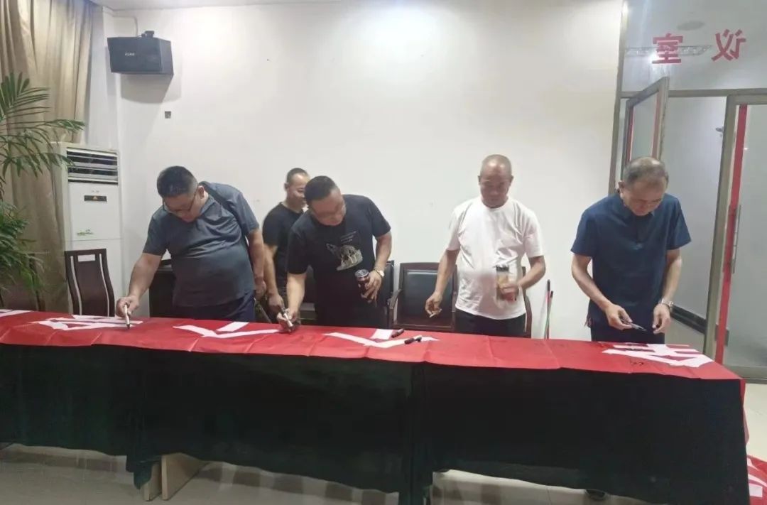 黃山長運(yùn) 開展駕駛員安全、機(jī)務(wù)培訓(xùn)會暨“安全生產(chǎn)月”部署會