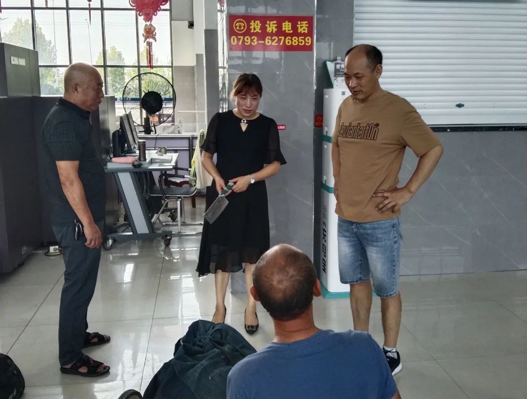 鄱陽(yáng)長(zhǎng)運(yùn)：嚴(yán)把車站安檢關(guān) 違禁物品莫上車