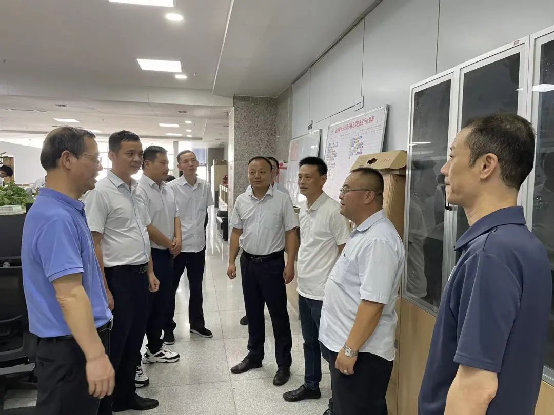 黃俊一行督查都市城際公交“雙節(jié)”前黨風(fēng)廉政、安全生產(chǎn)工作