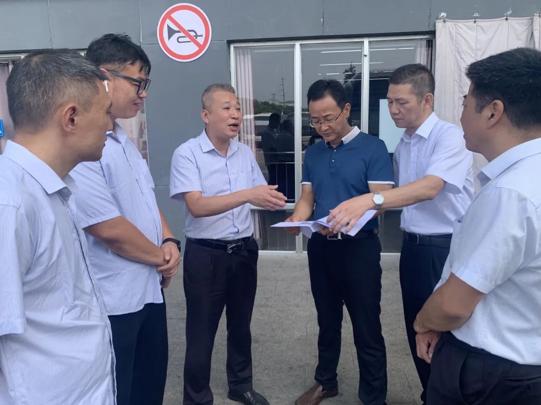 穆孫祥一行深入徐坊客運(yùn)站、城際公交車輛保障中心建設(shè)施工現(xiàn)場檢查“中秋、國慶”安全生產(chǎn)工作