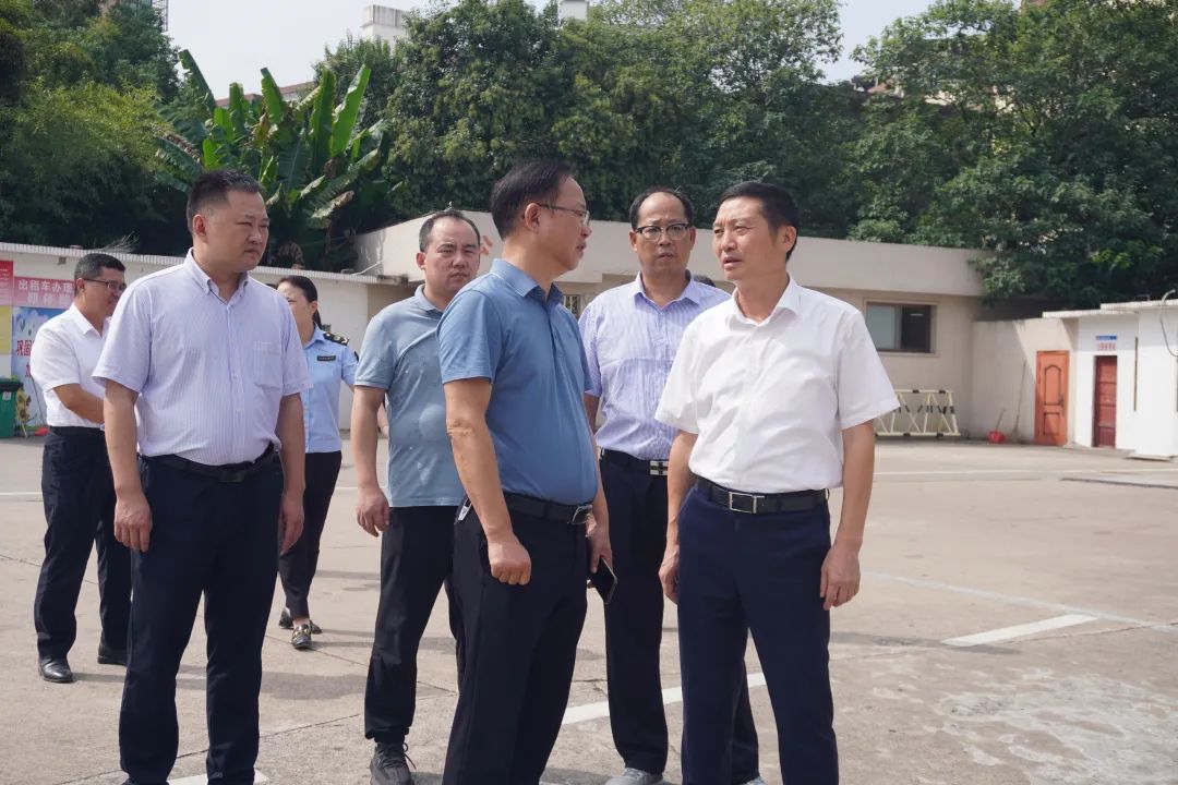 撫州長運 江志堅一行督導撫州長運“中秋、國慶”節(jié)前安全生產(chǎn)工作