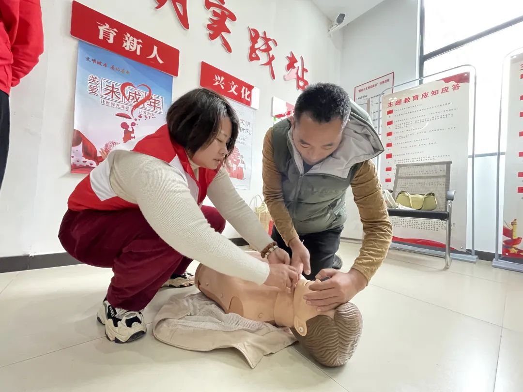 撫州長運 東鄉(xiāng)分公司參加應(yīng)急救護培訓(xùn)