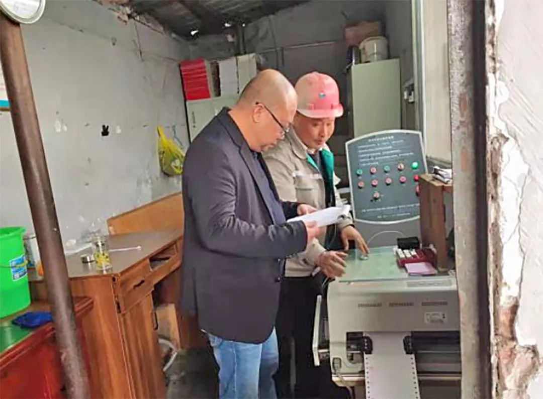 贛州方通：開展元旦假期安全、服務質(zhì)量檢查活動