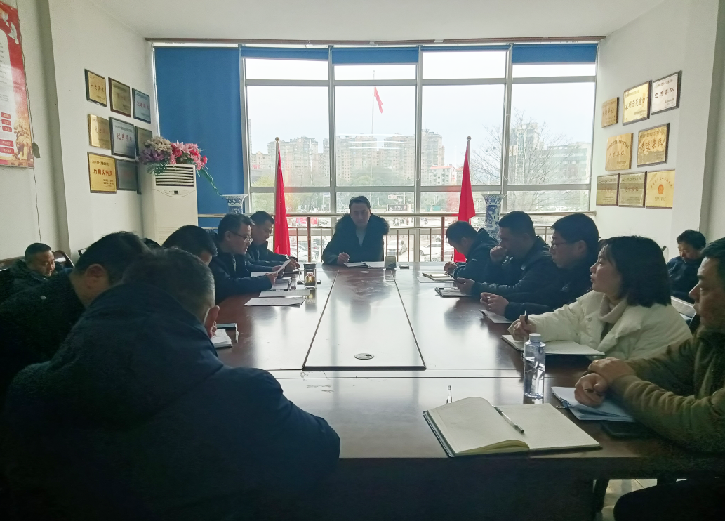 景德鎮(zhèn)長運：召開2月份安全機務(wù)例會