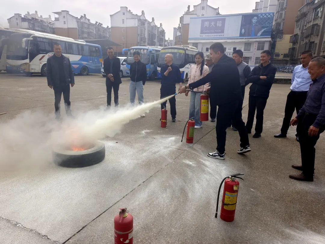 上饒汽運(yùn):萬年公司開展消防培訓(xùn)