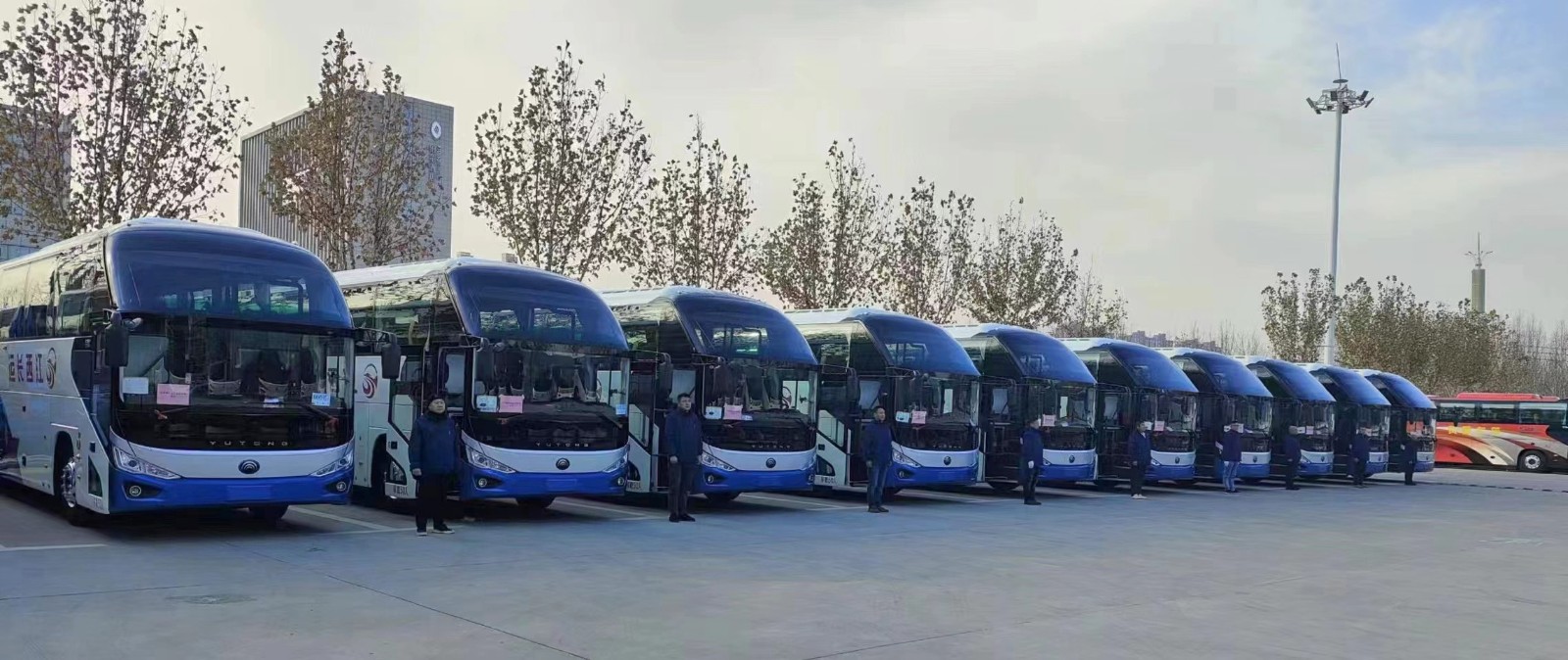 都市城際公交：2分鐘接單，20分鐘出發(fā)！高效完成緊急用車任務(wù)