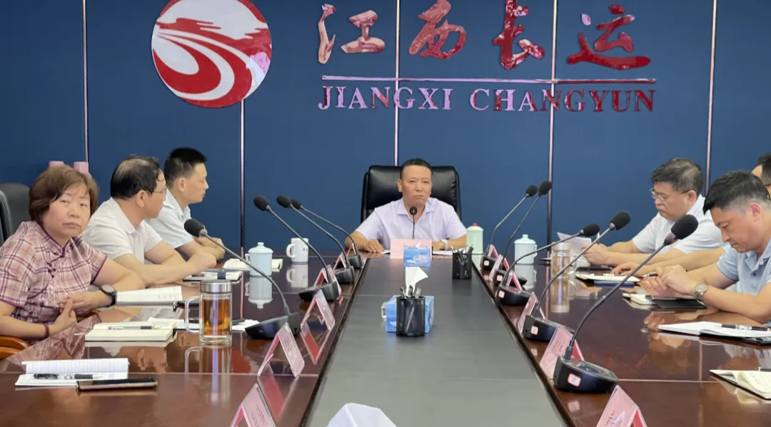 江西長運舉行“安全生產(chǎn)大講堂”活動 李偉授課