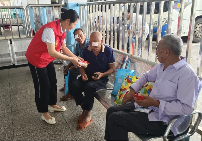 撫州長(zhǎng)運(yùn):關(guān)愛(ài)在旅途 情滿(mǎn)人心間