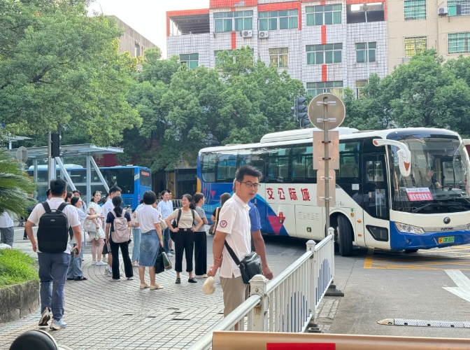 撫州長運：開通贛東學院（新校區(qū)）通勤車 開啟高校服務新篇章