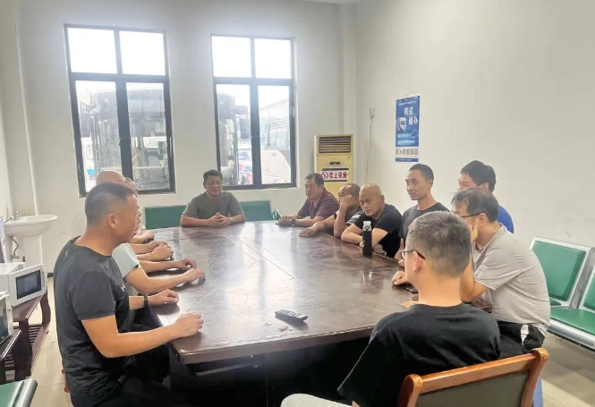 馬鞍山長(zhǎng)客 含山長(zhǎng)運(yùn)開(kāi)展旅游通勤駕駛員專項(xiàng)培訓(xùn)