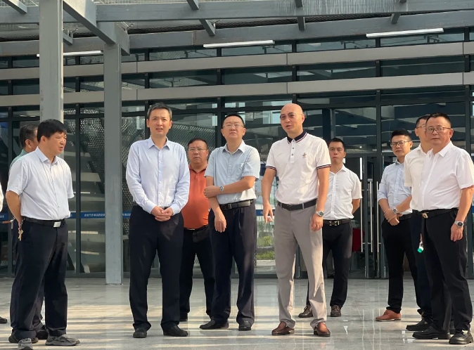 吉安公司：吉安市政府領(lǐng)導(dǎo)調(diào)研督導(dǎo)客運(yùn)、公交西站運(yùn)行工作