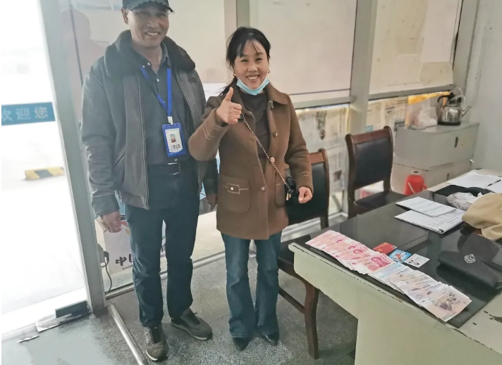 九江長運(yùn) ：拾金不昧暖人心 城際公交傳美德