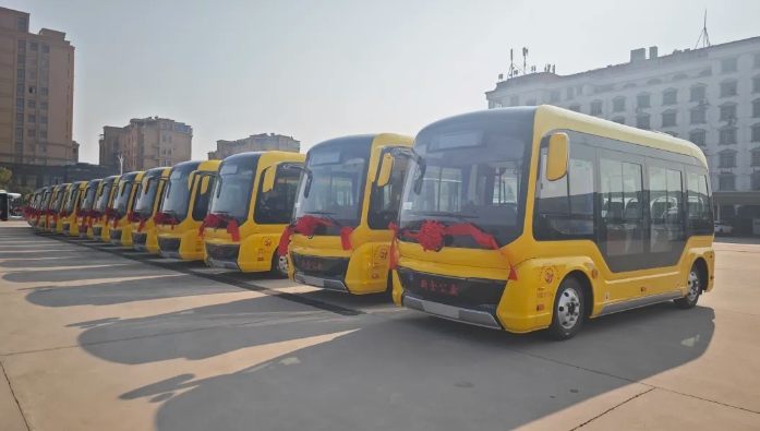 新余公交:40臺(tái)新純電動(dòng)公交車投入運(yùn)營(yíng)