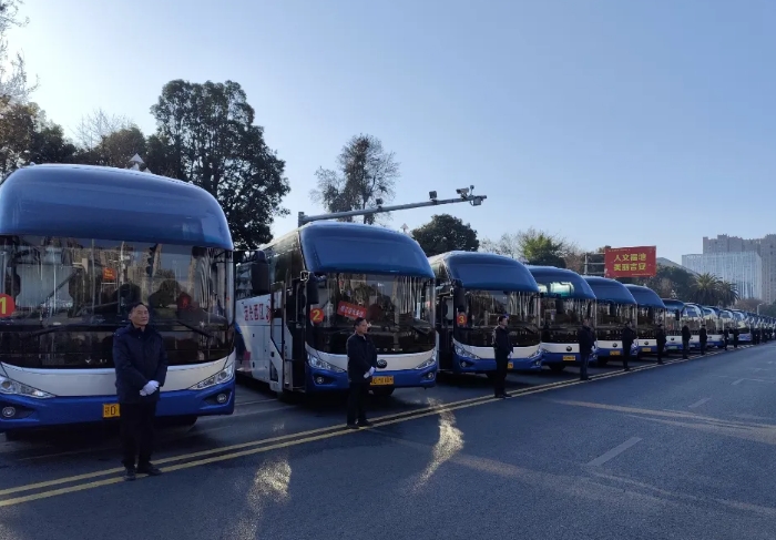 吉安長運：圓滿完成市人大、政協(xié)兩會用車保障任務(wù)