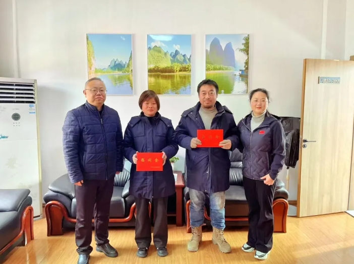 上饒汽運：省交通工會領導走訪慰問上饒汽運困難職工