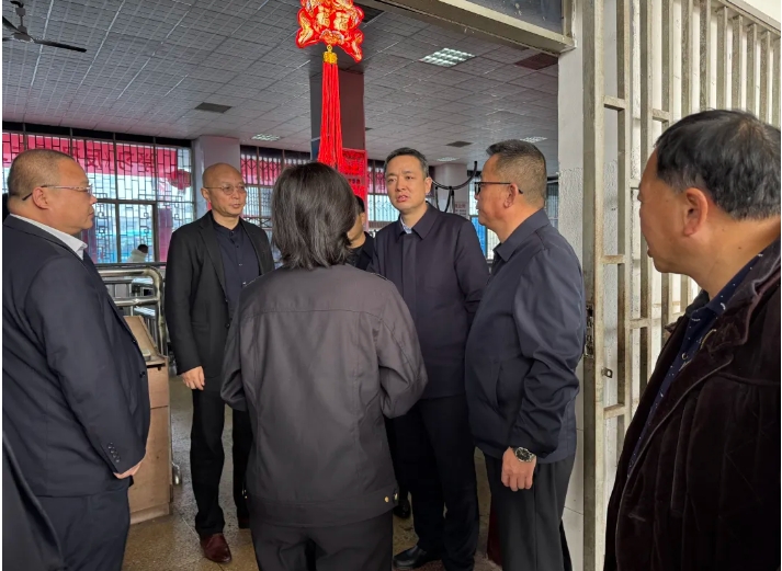 吉安公司 吉安市政府領導深入吉安客運(公交)場站督導檢查春運安全生產(chǎn)工作