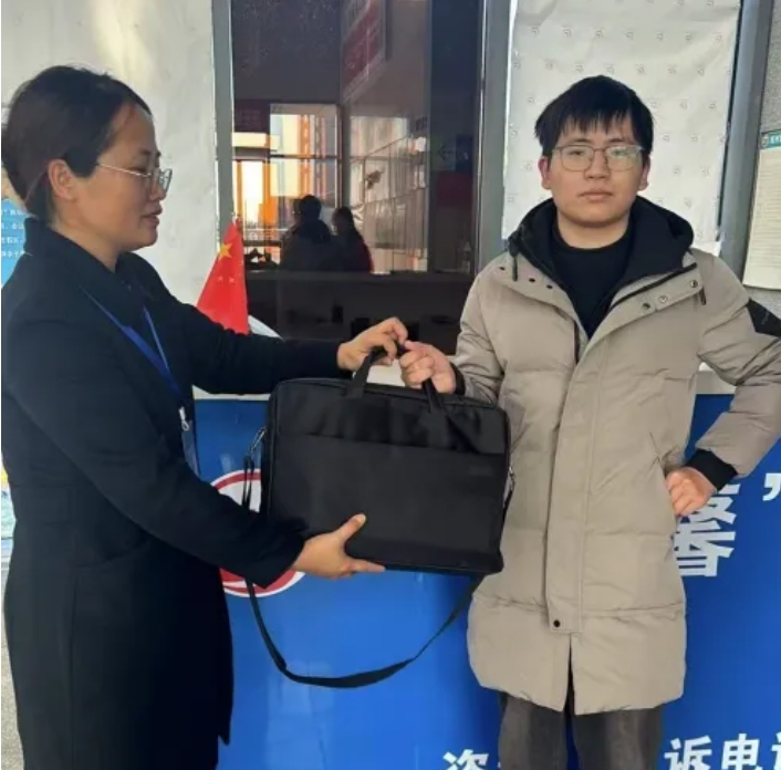 ?撫州長(zhǎng)運(yùn)：好樣的！助人為樂(lè)的你們！