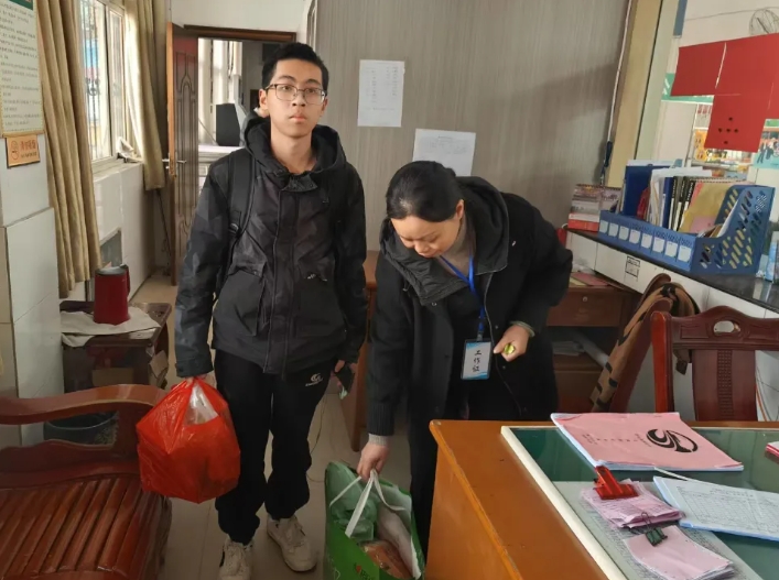 暖新聞 || ?撫州長運：“三品”崗上顯身手 失物尋回暖心頭