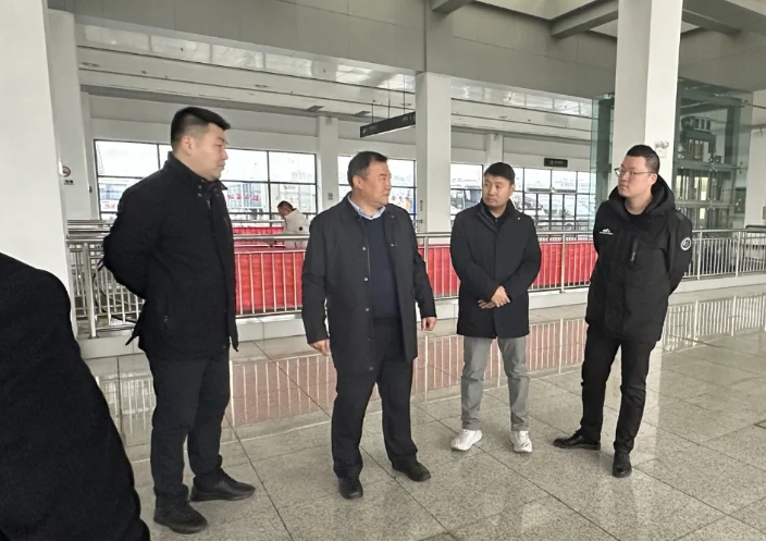 馬鞍山長客：市交通運輸局領(lǐng)導(dǎo)檢查高校學(xué)生返校運輸準(zhǔn)備工作