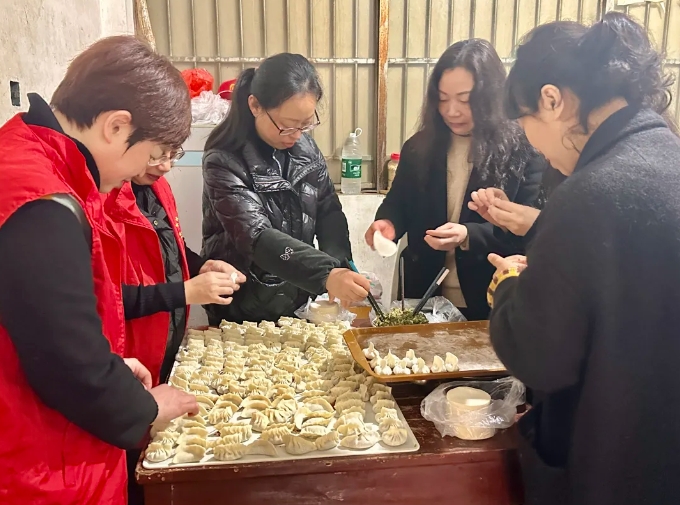 撫州長(zhǎng)運(yùn)：攜手社區(qū)共建 開展女職工活動(dòng)