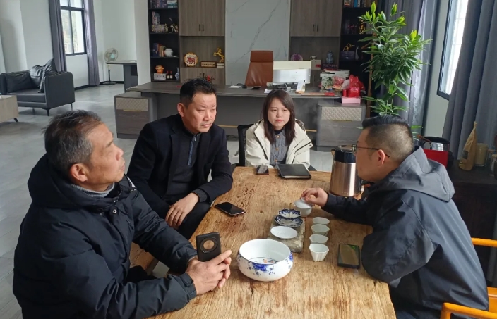 黃山長運(yùn) 積極開拓市場 宣傳定制包車